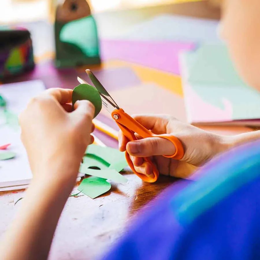 Classic Barnesaks Oransje 13cm<FISKARS Online