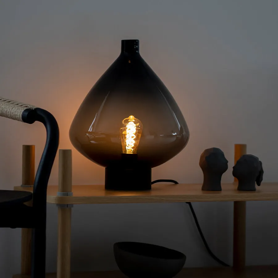 Arkiv Bordlampe 4218 Røkgrå<HADELAND GLASSVERK