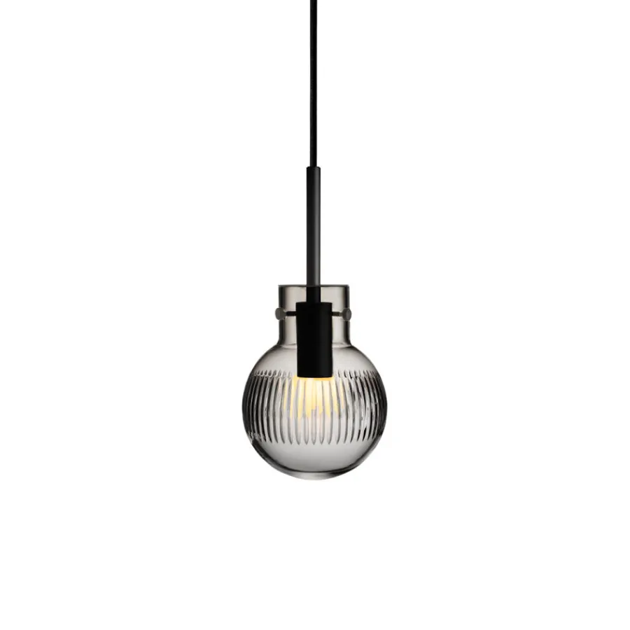 Krystallkule Taklampe Skjær Røkgrå<HADELAND GLASSVERK New