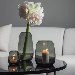 Siccori Vase 26cm Røkgrå<HADELAND GLASSVERK