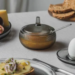 Siri Skål m/Lokk Røkgrå<HADELAND GLASSVERK Hot