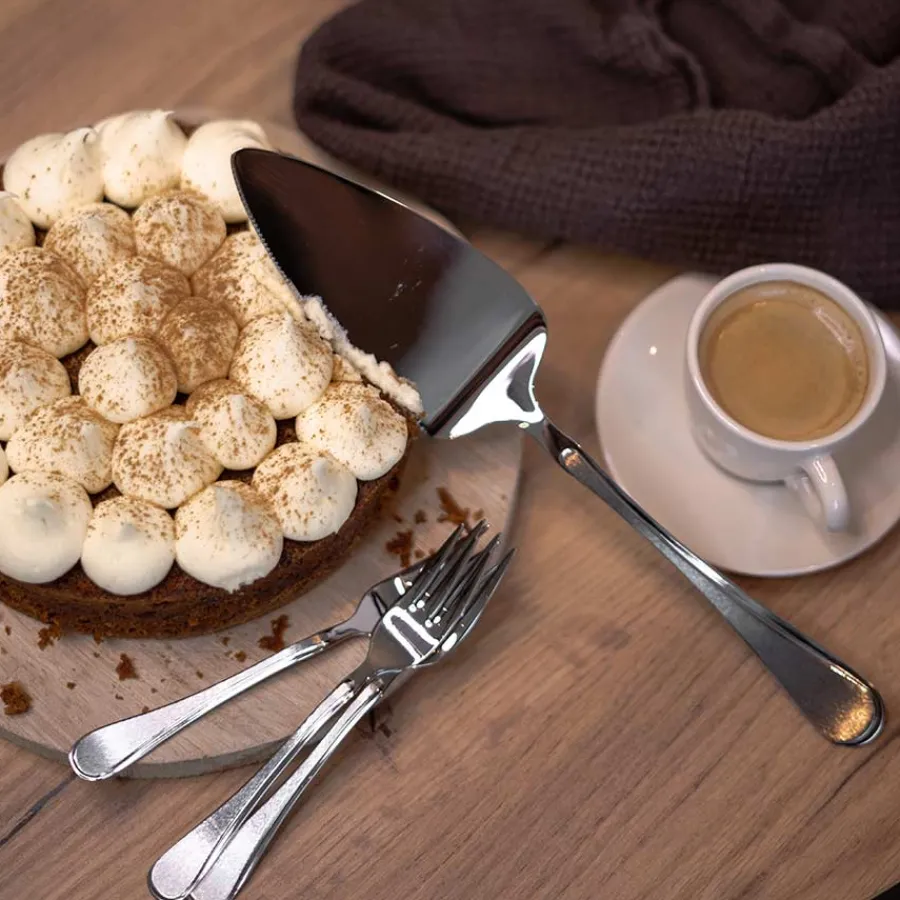 Carina Kakesett<HARDANGER BESTIKK New