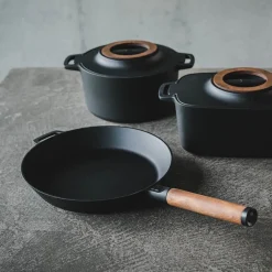 Norden Støpejernspanne 24cm<FISKARS