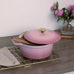 Dynamic Støpejernsgryte 4,3L 24cm Rosa<NOVA Clearance