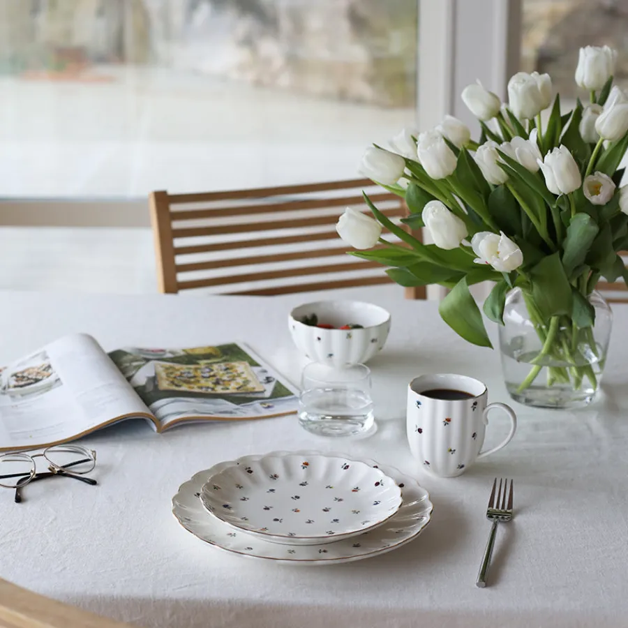 Lilly Bolle m/Blomster og Gullkant 13cm Hvit<NOVA New