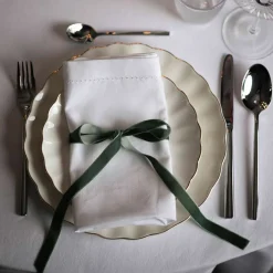 Lilly Tallerken 21cm Hvit m/Gullkant<NOVA Clearance