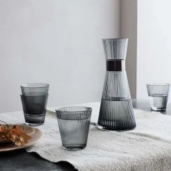 Grand Cru Vannkaraffel m/Riller 1L Grå<ROSENDAHL Discount