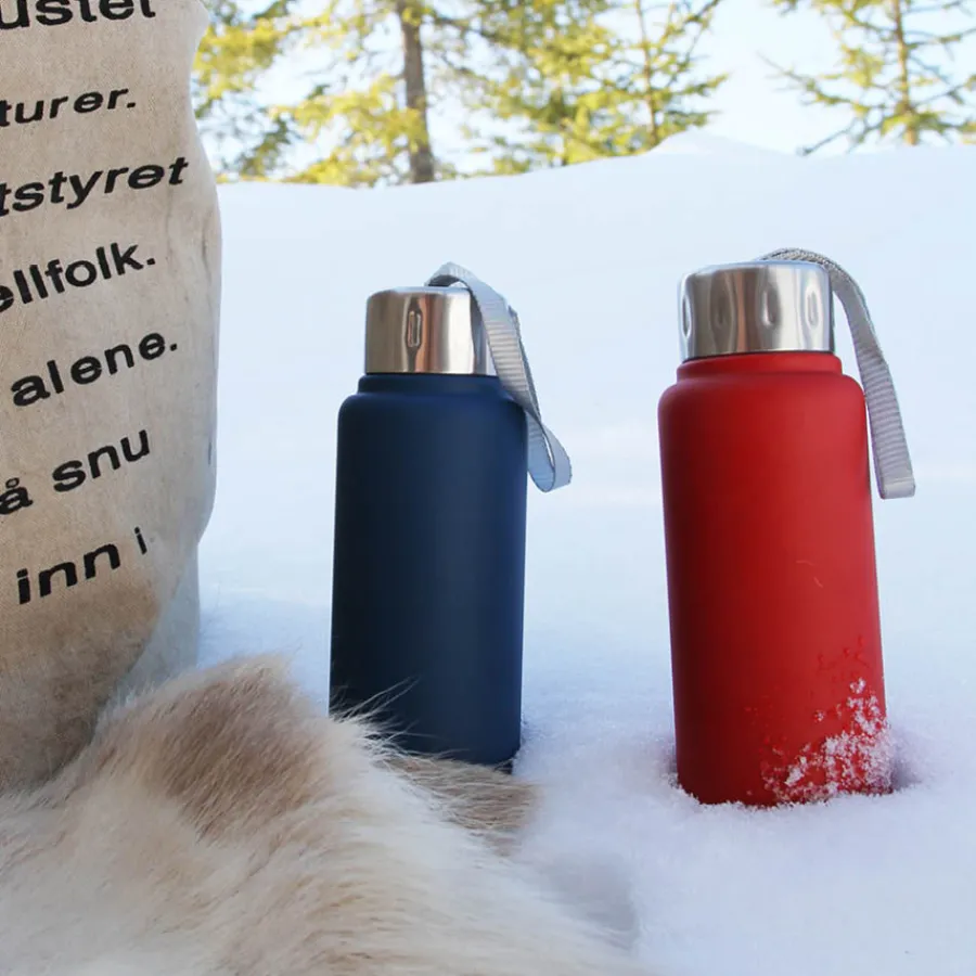 TERMOFLASKE 24/12 750ML BLÅ<HADELAND GLASSVERK Online