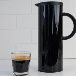 TERMOKANNE SORT 1L CYLINDER<CHRISTIANIA 1739